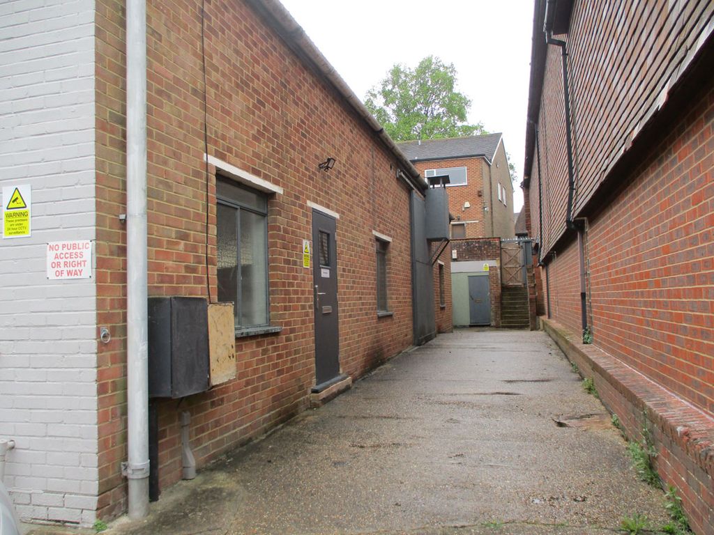 Property photo 3 of 4 Standard House, Forest Row