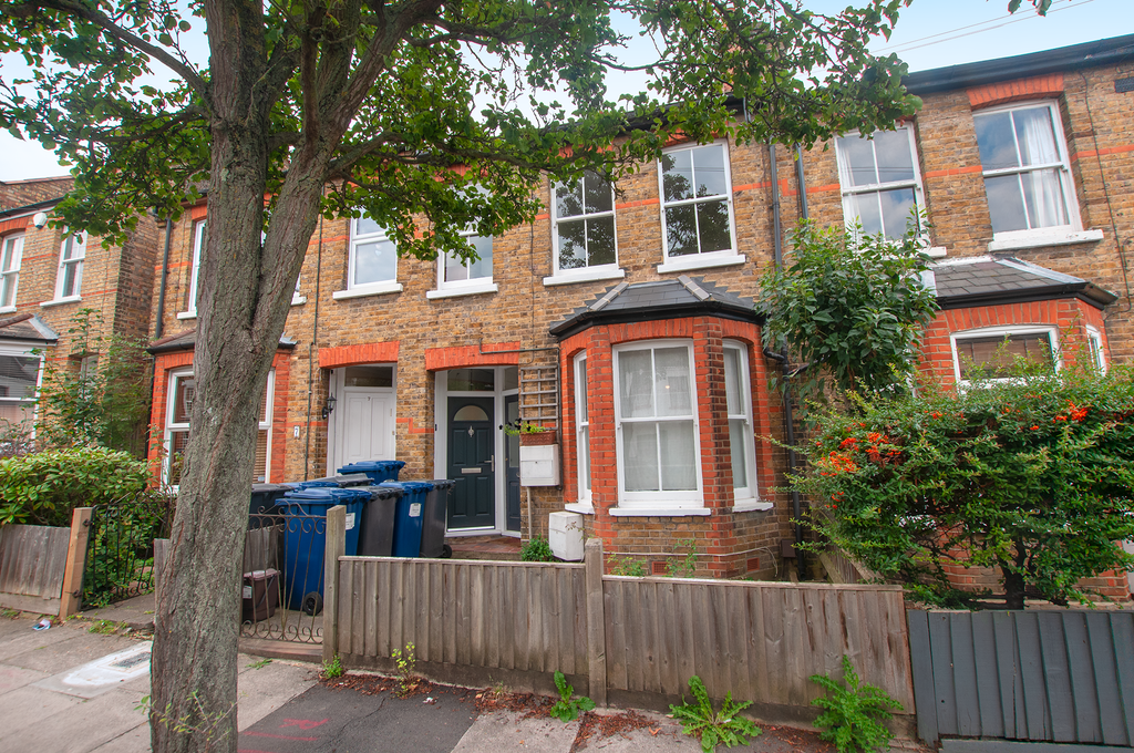 Property photo 1 of 8