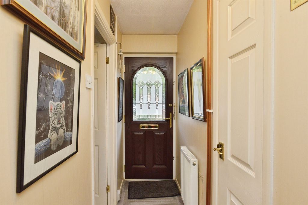 Property photo 3 of 16