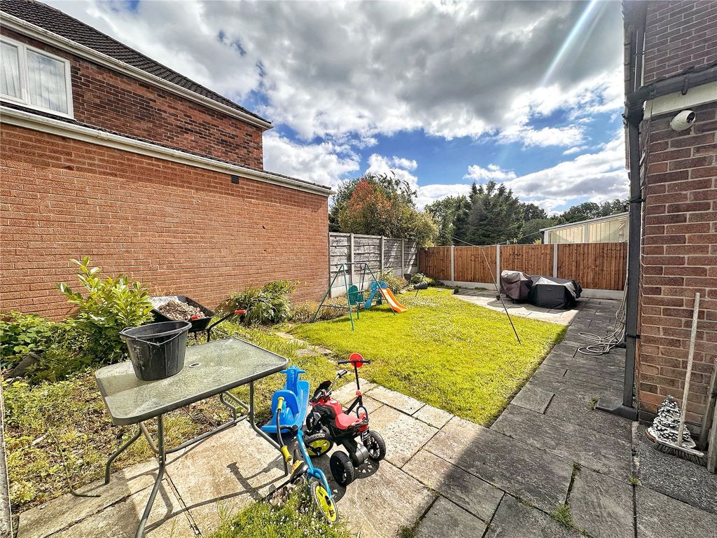 Property photo 3 of 17 Picture No. 02