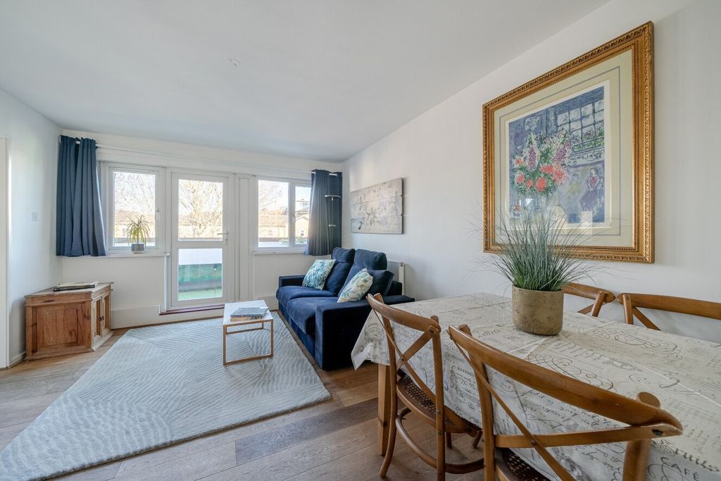 Property photo 2 of 13 Picture No. 16