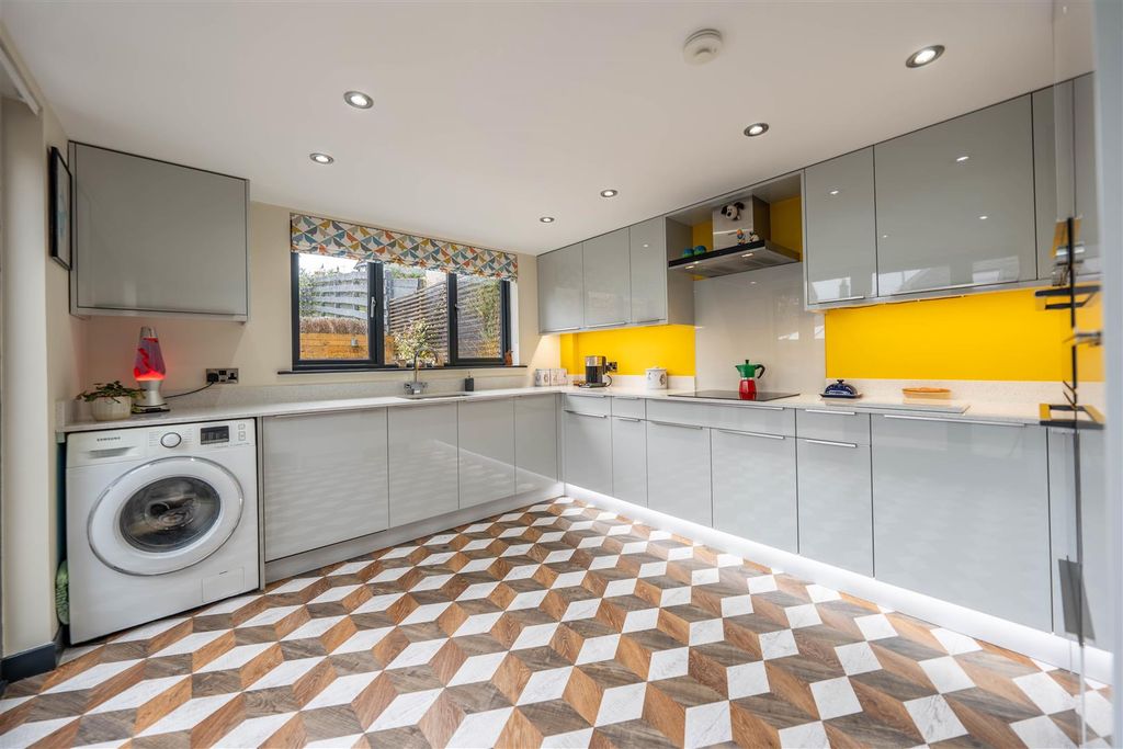 Additional image 11 of 3 bed property for saleWilson Street, Perth PH2
