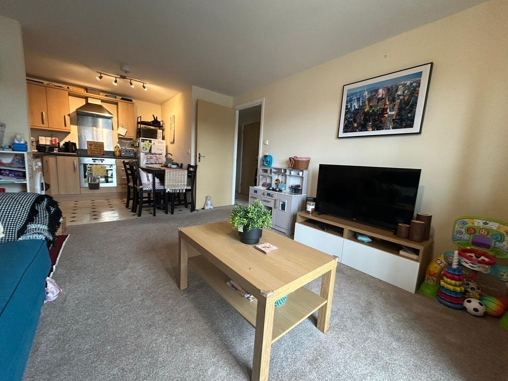 Property photo 3 of 7 Picture No. 06