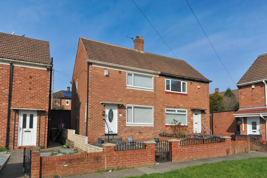 Property photo 1 of 8