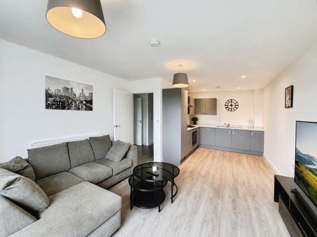 Property photo 2 of 9 Pbox-Img.Jpg