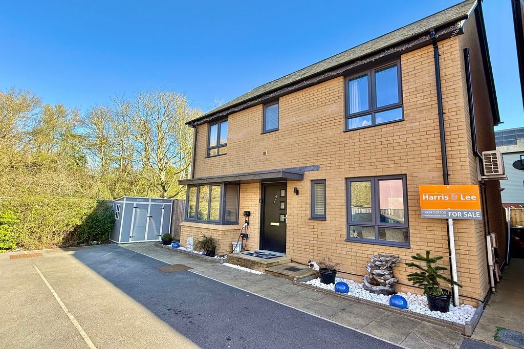 Property photo 1 of 28 Photo 25