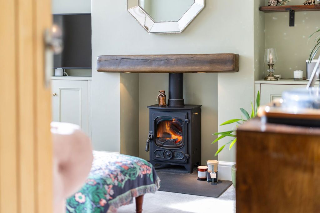 Property photo 3 of 33