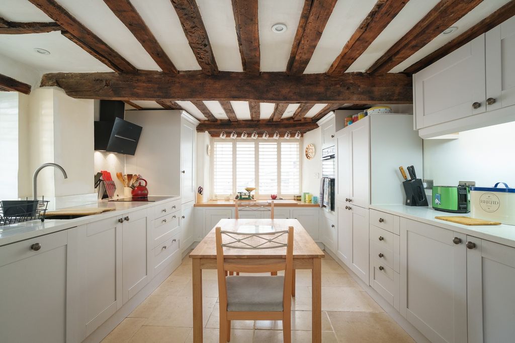 Property photo 3 of 27 5231386