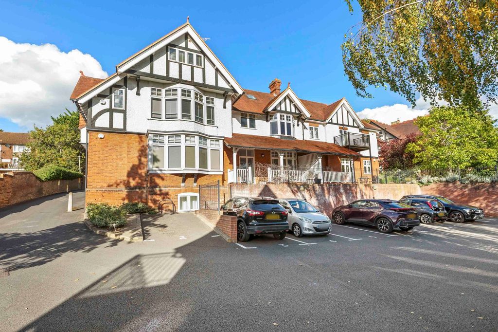 Property photo 1 of 16