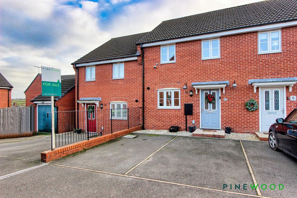 Property photo 1 of 17 Front