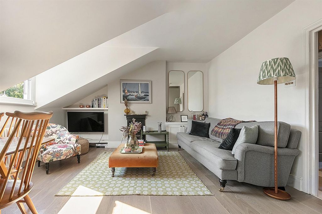 Property photo 3 of 10 338A3691-4c2c-4Ca1-B446-6927c75Cadc1-2000.Jpg