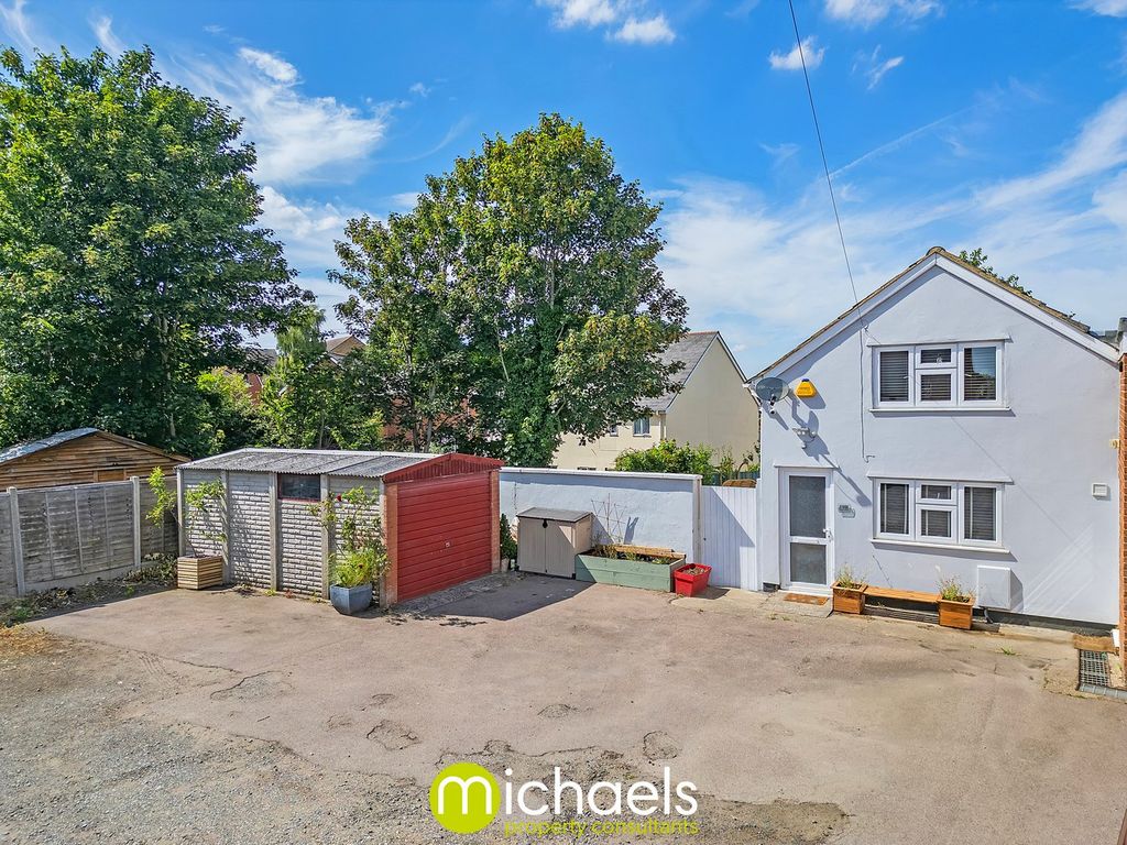 Property photo 2 of 16
