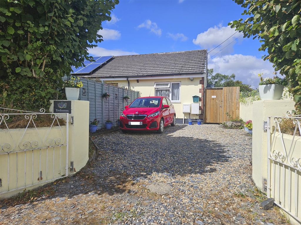Property photo 1 of 10 Front.Jpg