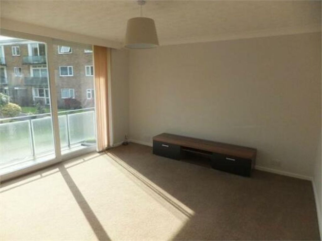 Property photo 3 of 7 Lounge