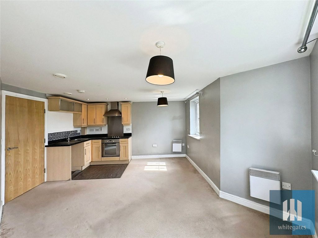 Property photo 2 of 11 Picture No. 24