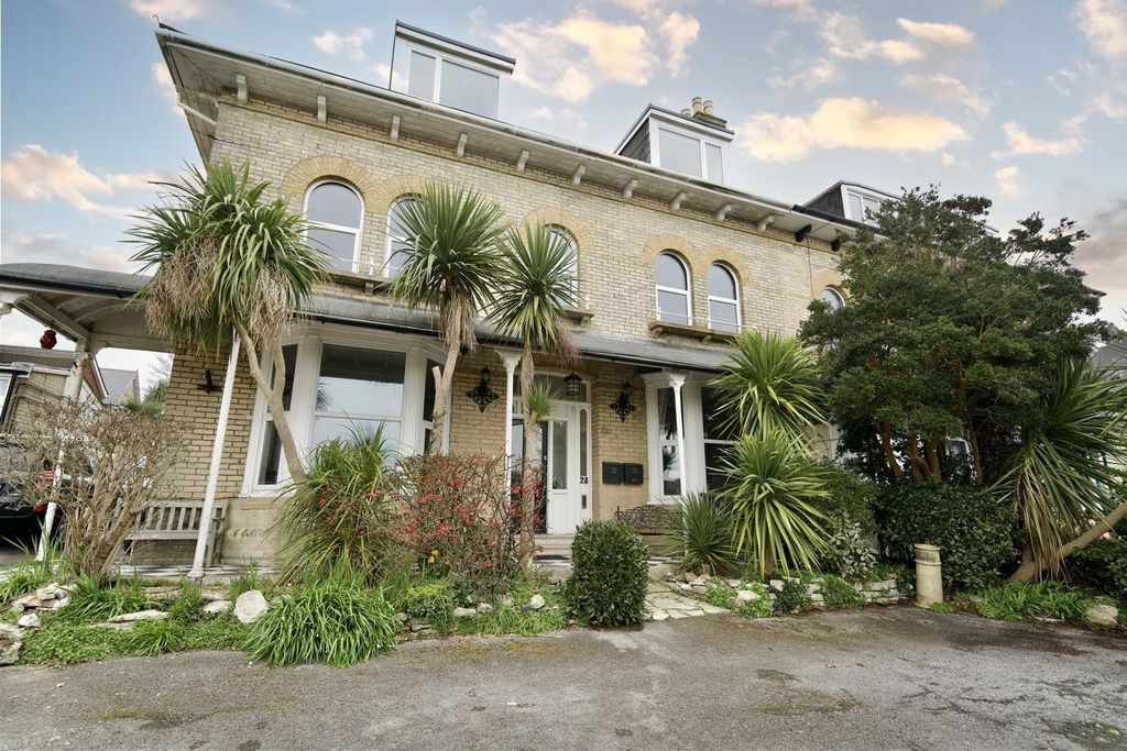 Property photo 1 of 15 B1E.Jpg