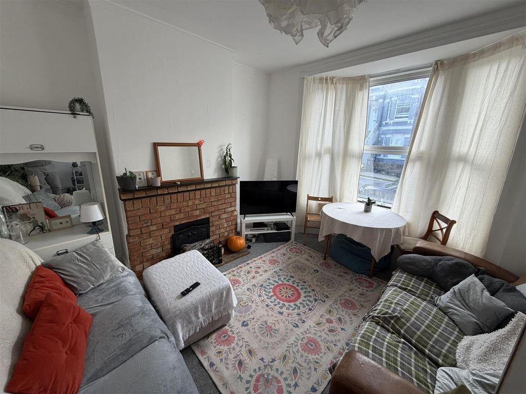 Property photo 2 of 8 Image00008.Jpeg