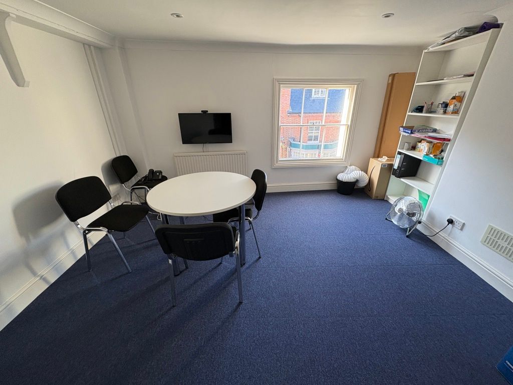 Property photo 2 of 7 Photo 8