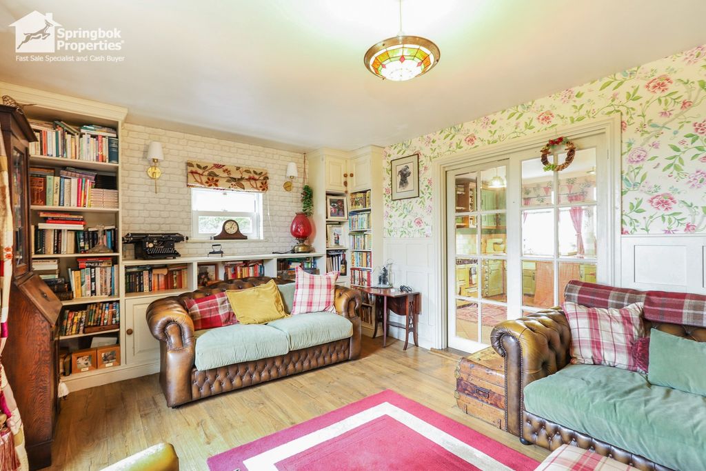 Property photo 3 of 19 2