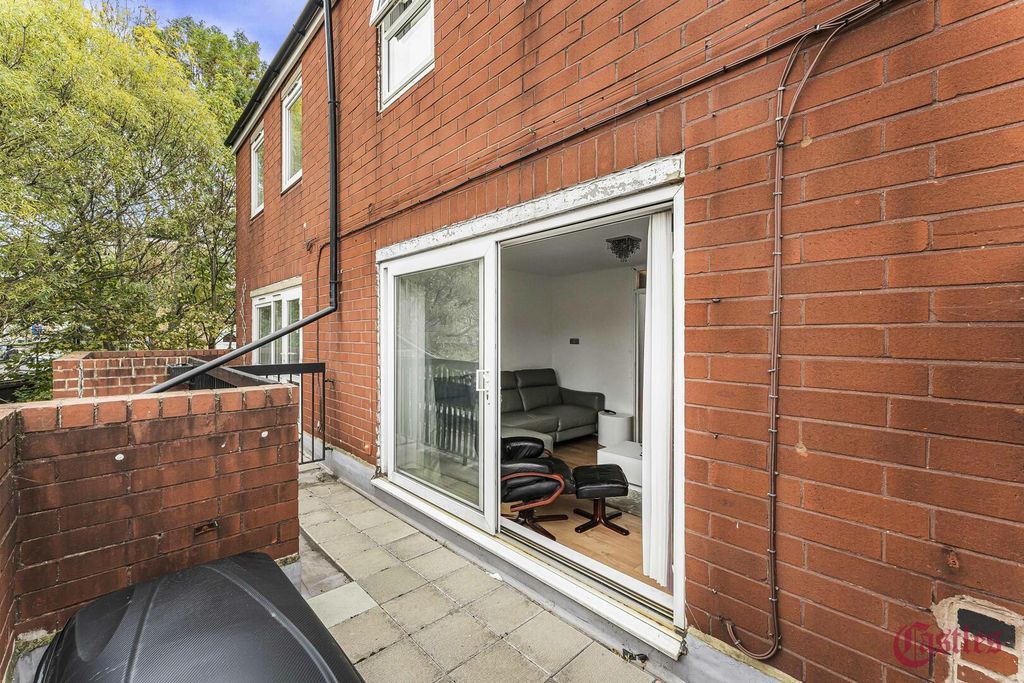 Property photo 3 of 21 Exterior