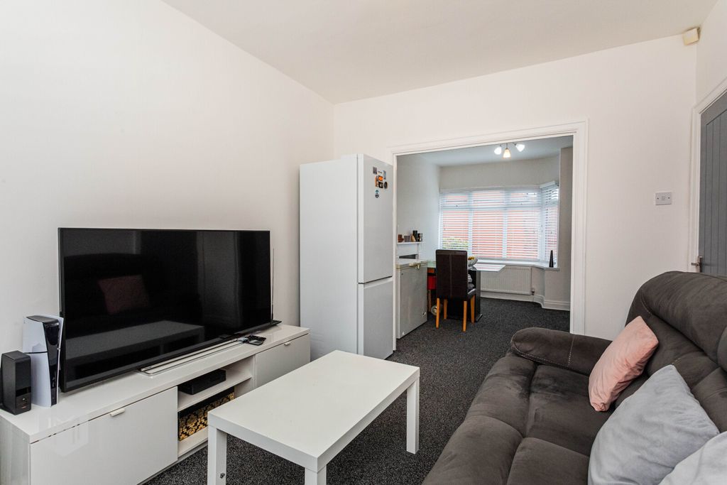 Property photo 2 of 12 Picture No. 05