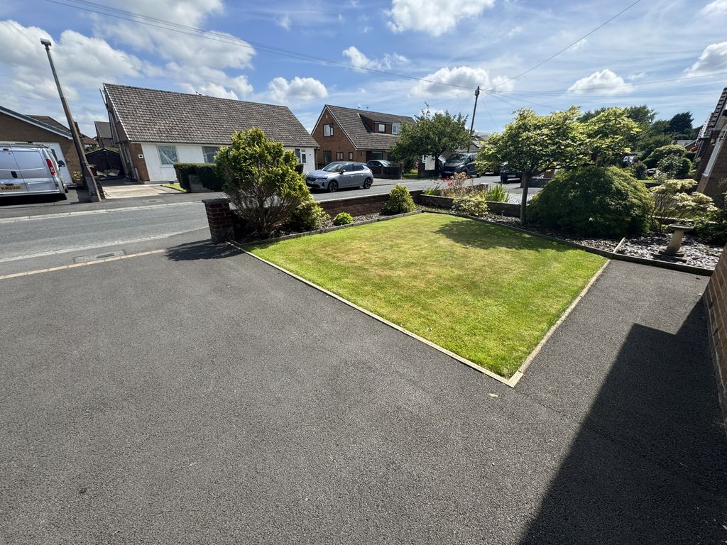 Property photo 2 of 24