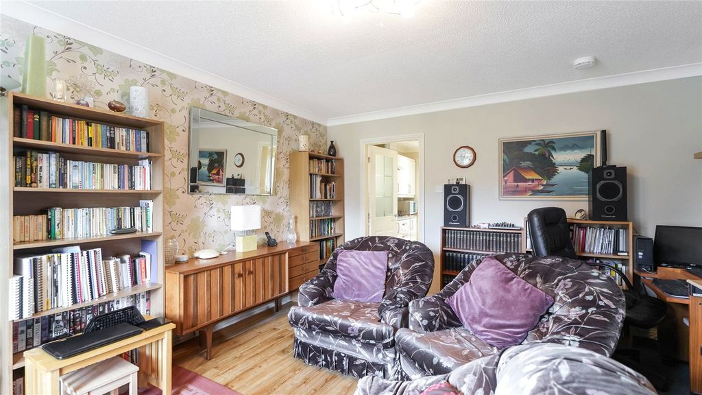 Property photo 3 of 21 Picture No. 18