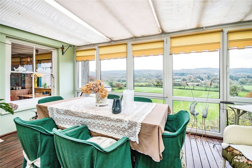 Property photo 2 of 15 Picture No. 12