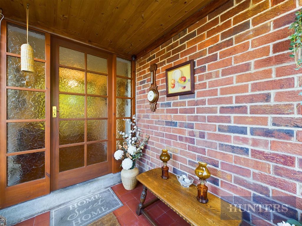 Property photo 2 of 22 Cam03407G0-Pr0451-Still008.Jpg