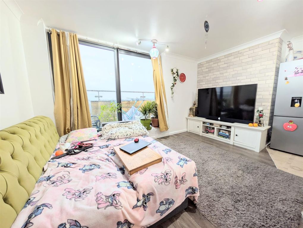 Property photo 3 of 7 F3A84Bb8-5B3F-4471-B46E-83Ede24d6094.Jpg