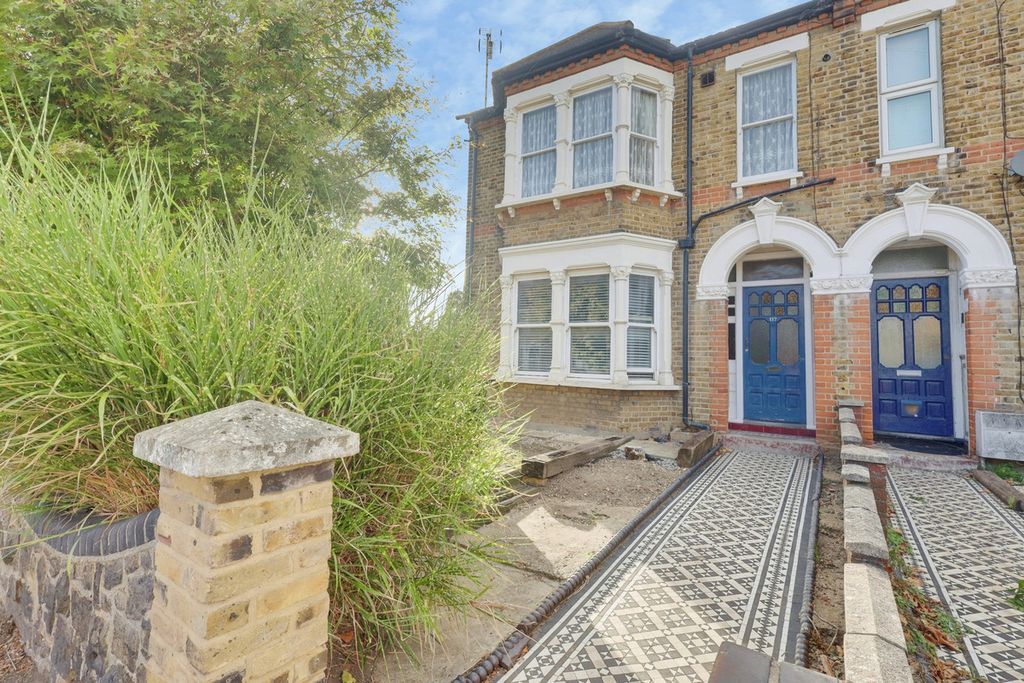 Property photo 1 of 14