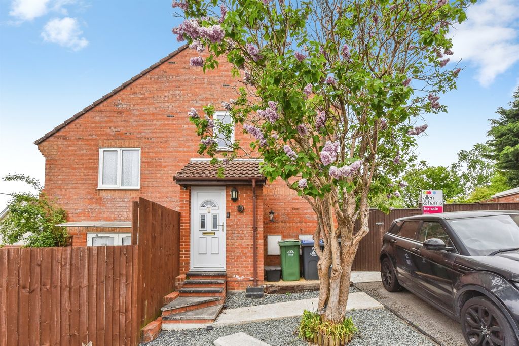 Property photo 1 of 10