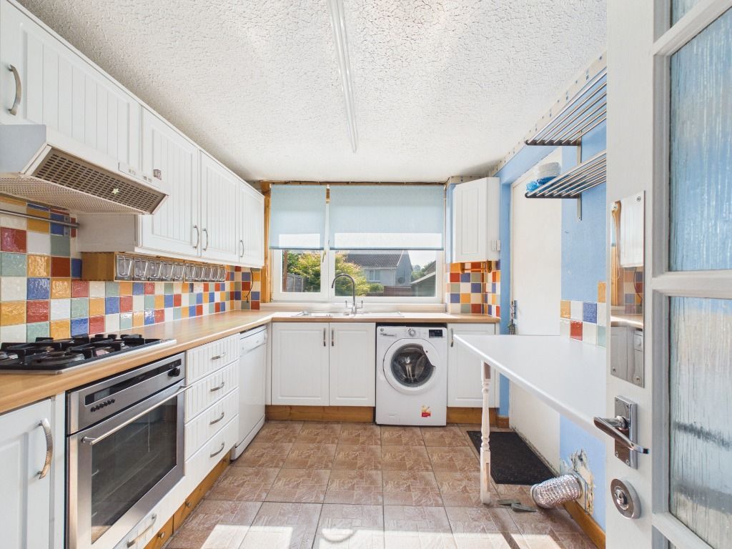 Property photo 2 of 18
