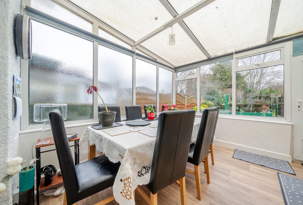 Property photo 2 of 17 1415673-10-6995A4...