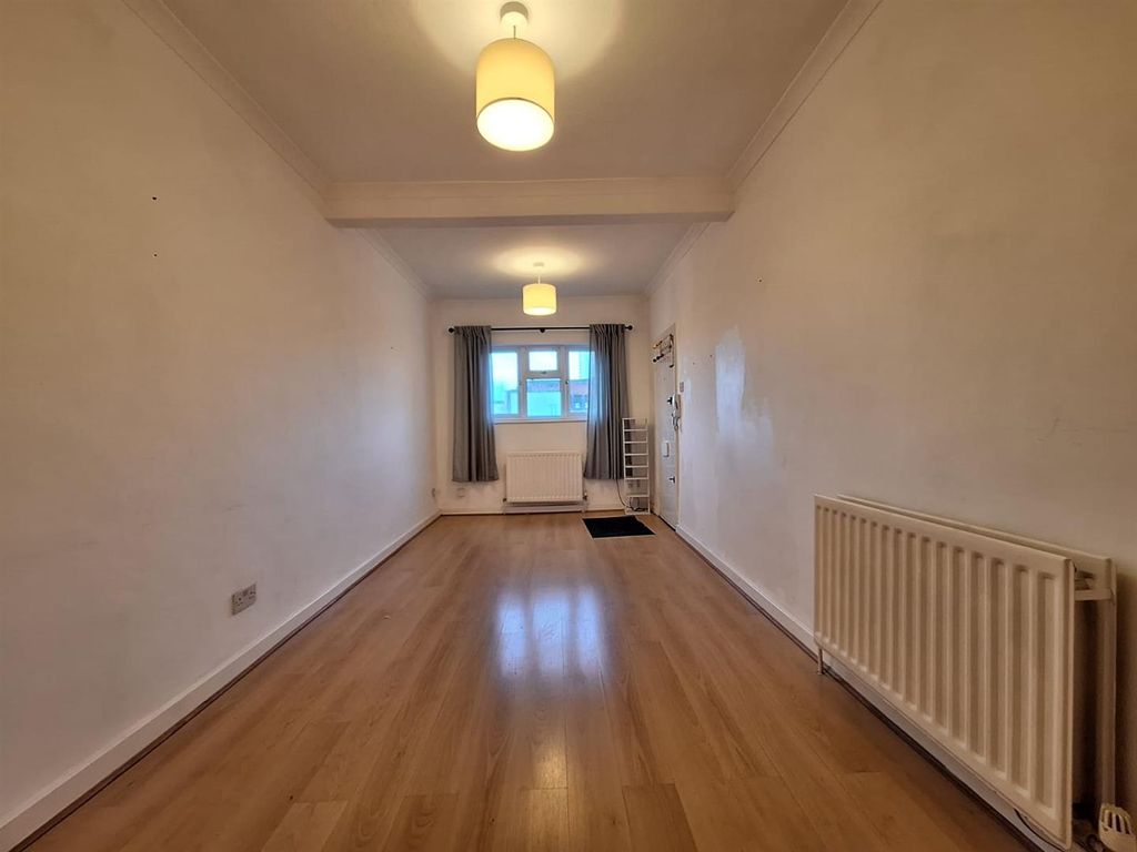 Property photo 3 of 9 Whatsapp Image 2026-02-16 At 11.01.24.Jpeg