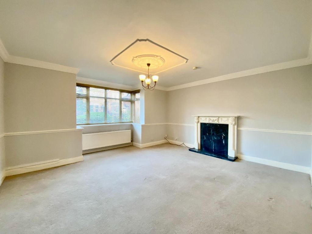 Property photo 2 of 18 Image00004.Jpeg