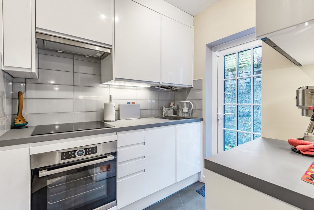 Property photo 2 of 7 Picture No. 04