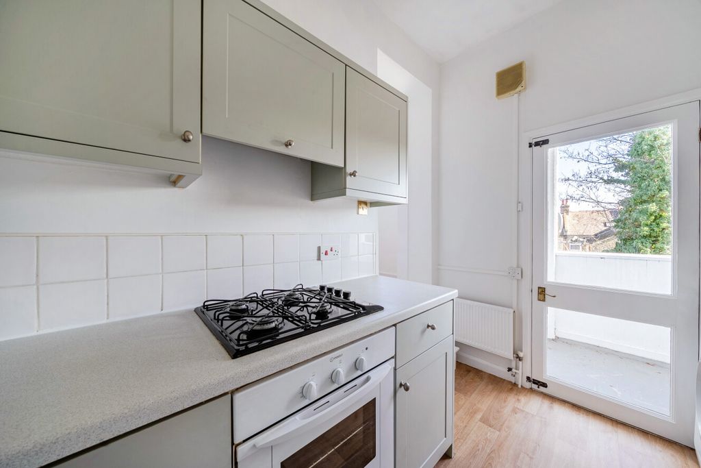 Property photo 2 of 15 1421298-14-69A965...