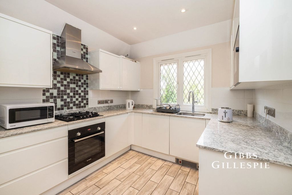 Property photo 1 of 10 Photo