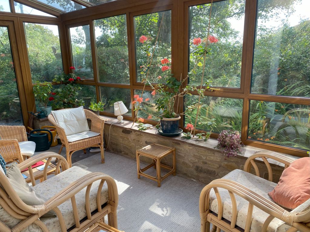Property photo 3 of 23