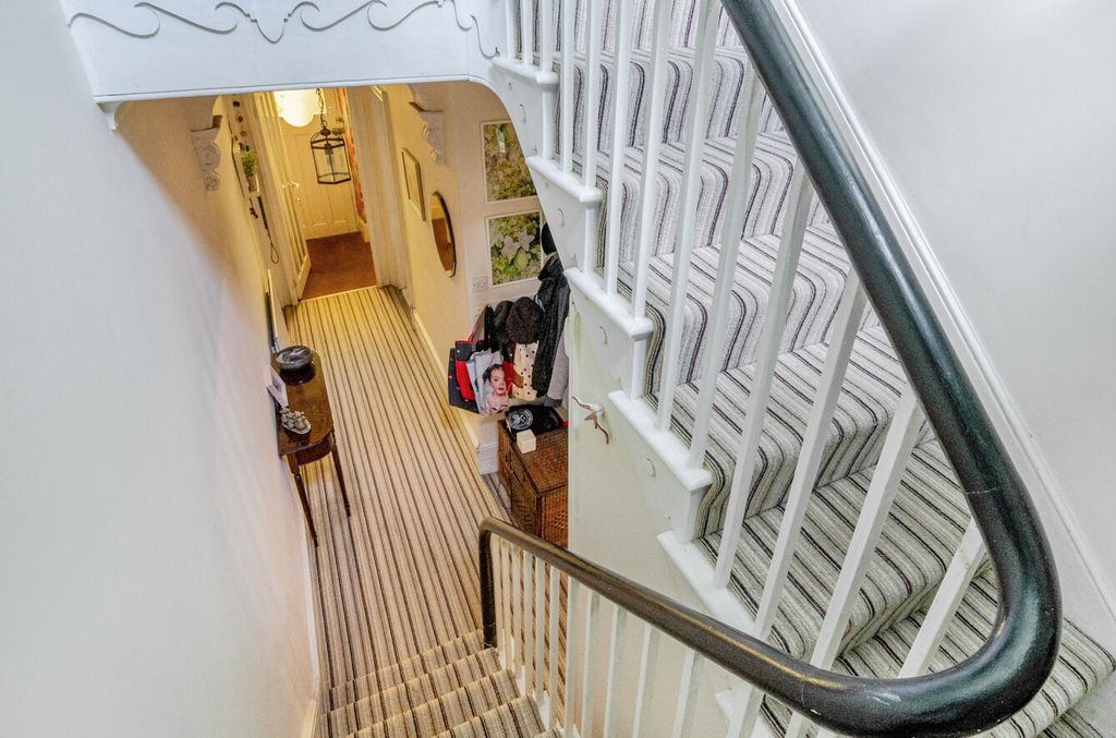 Property photo 3 of 20 1473020-15-6A2949...