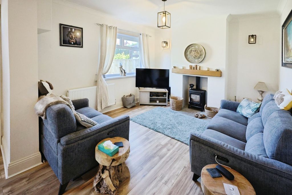 Property photo 2 of 17 Pbox-Img.Jpg