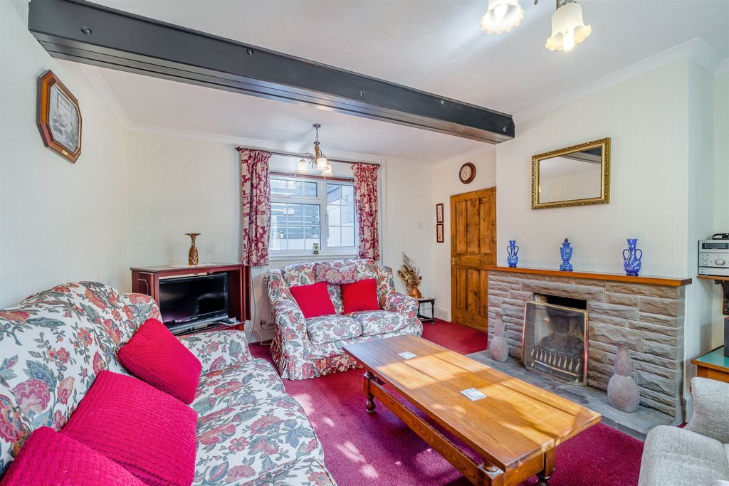 Property photo 3 of 22