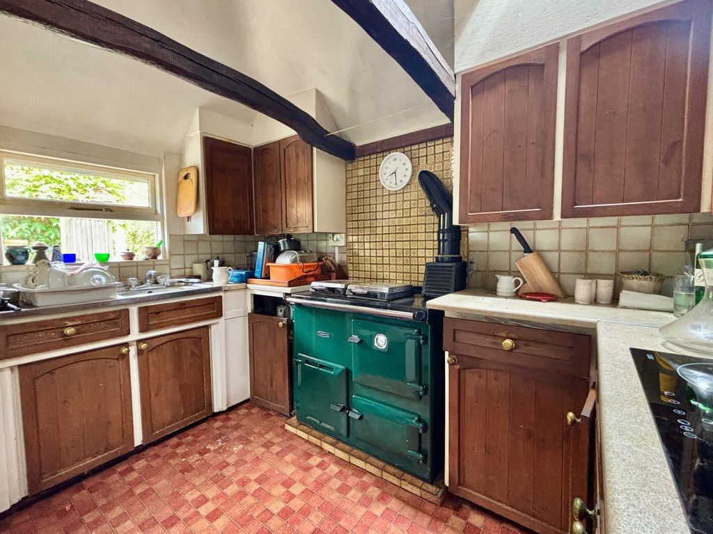 Property photo 3 of 18