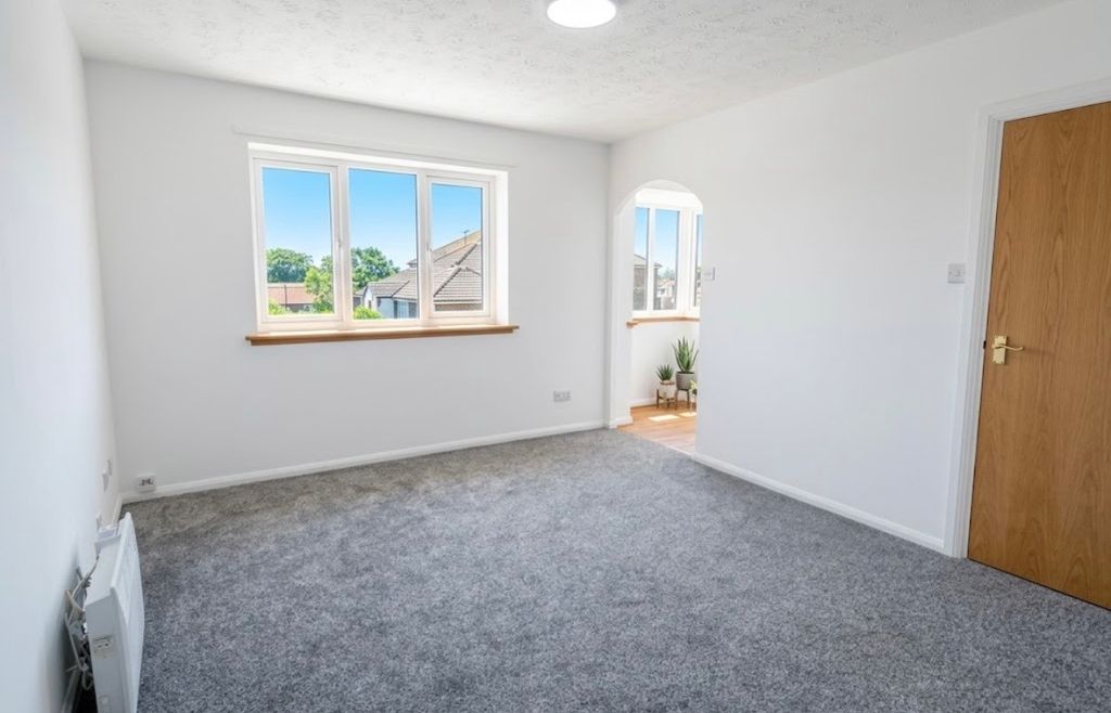 Property photo 1 of 4