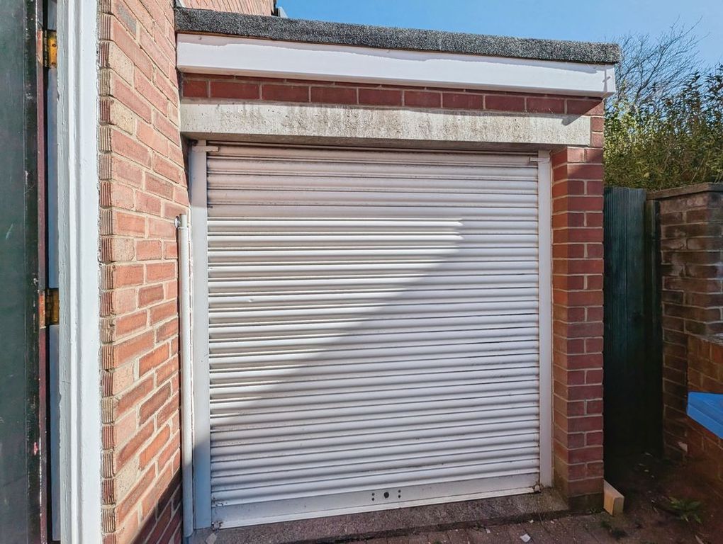 Property photo 2 of 12 Photo 6