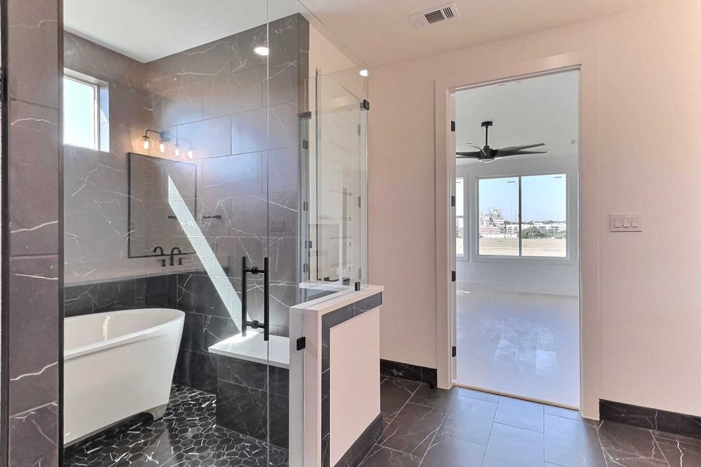 Property photo 2 of 27 <Alttext/>