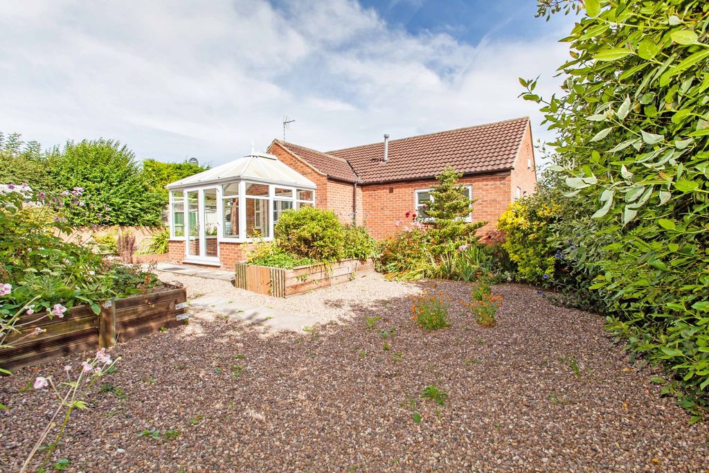 Property photo 3 of 26