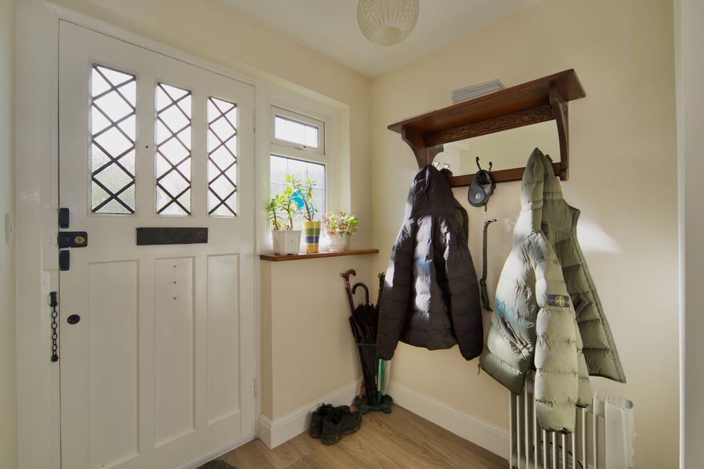 Property photo 2 of 27 9Daa856F3432d9De2c0d98805020793F0481Fd83.Jpeg