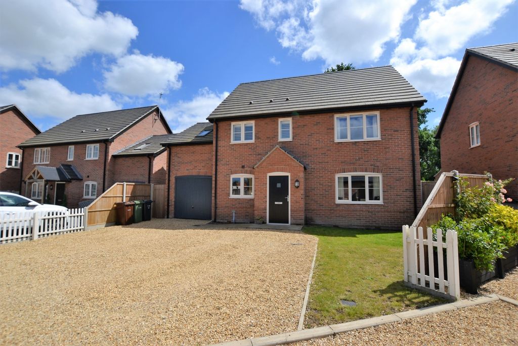 Property photo 1 of 26 1577750